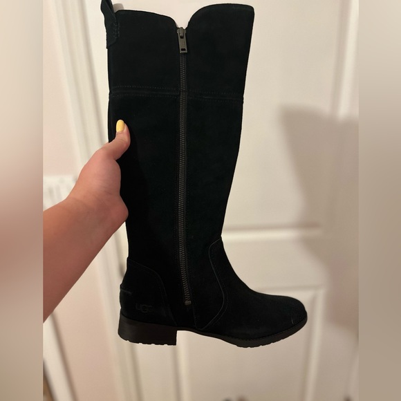 Brand New UGG Sorensen Style Black Suede Boots - Picture 3 of 12